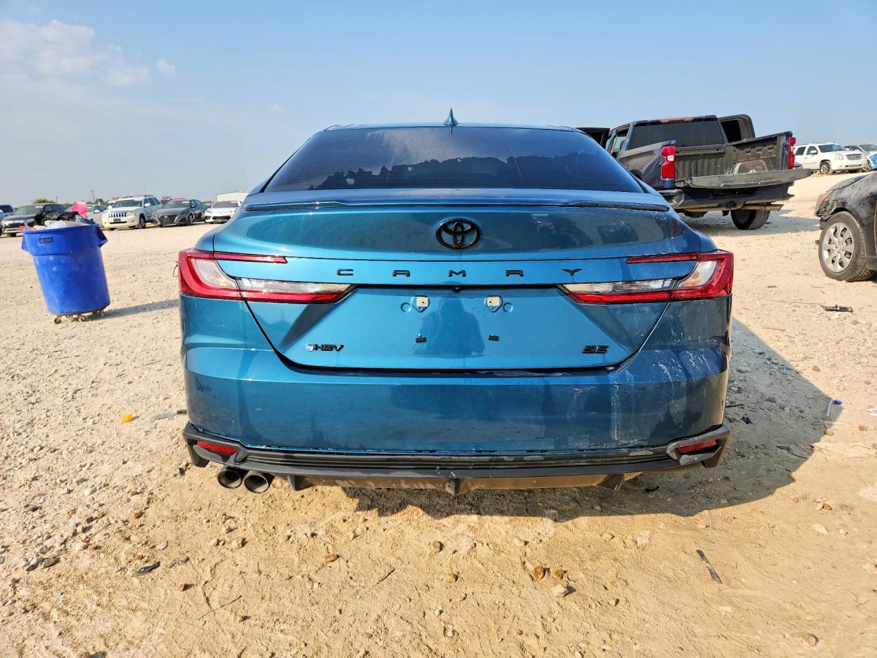 2026 Toyota Camry Se - Фото 6