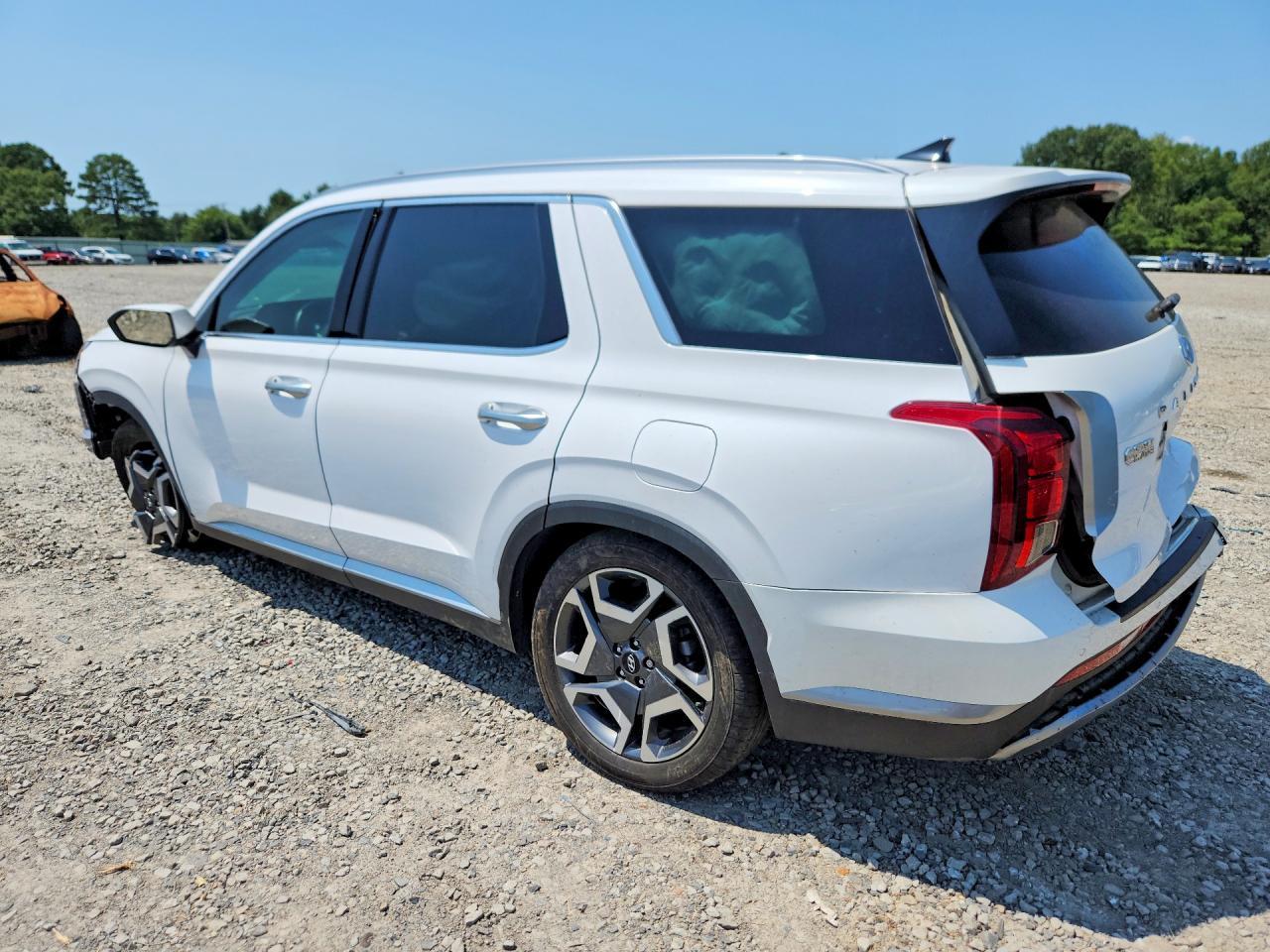2024 Hyundai Palisade Sel Premium - Image 2