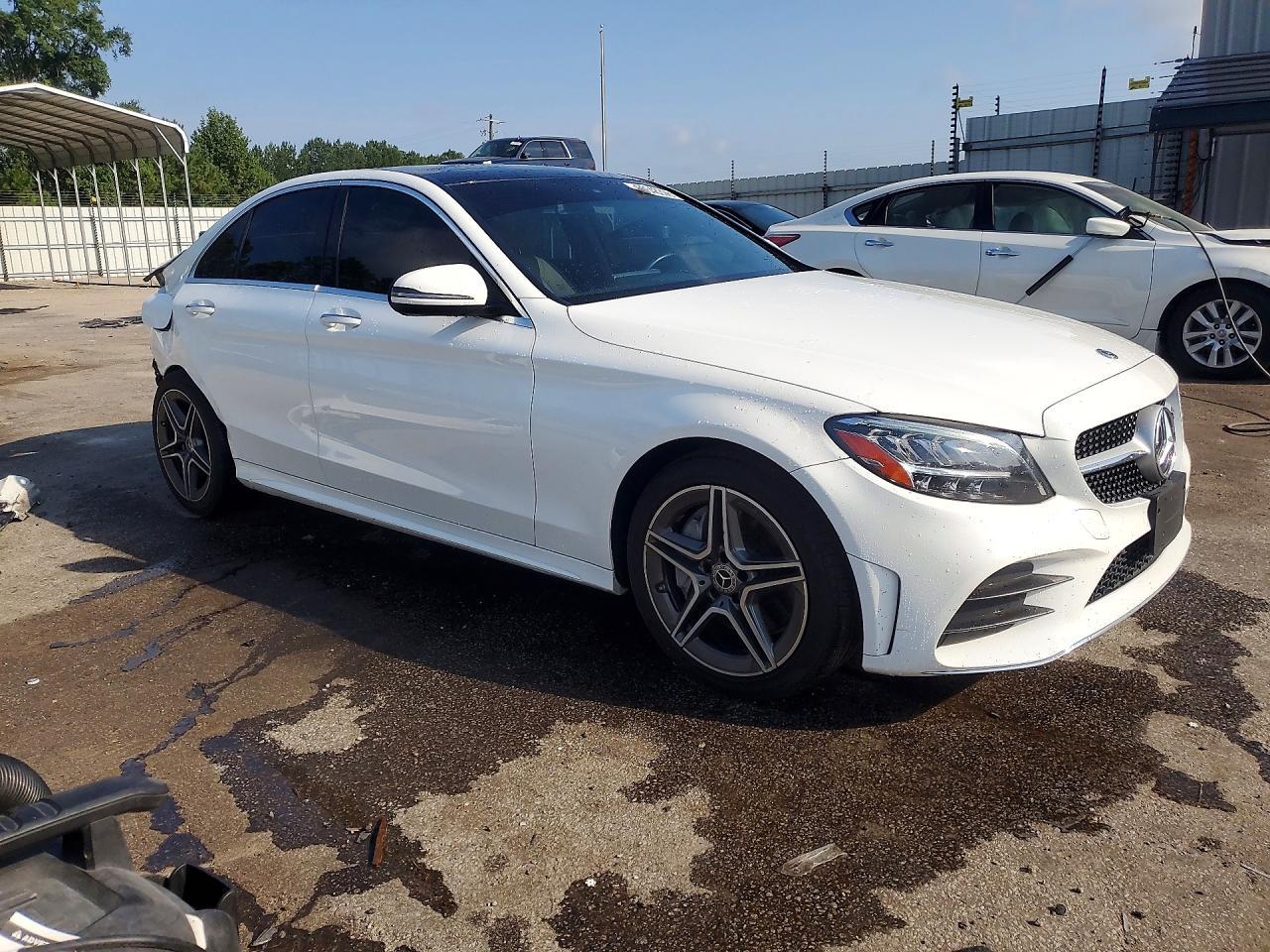 2020 Mercedes-Benz C 300 4Matic - Фото 4