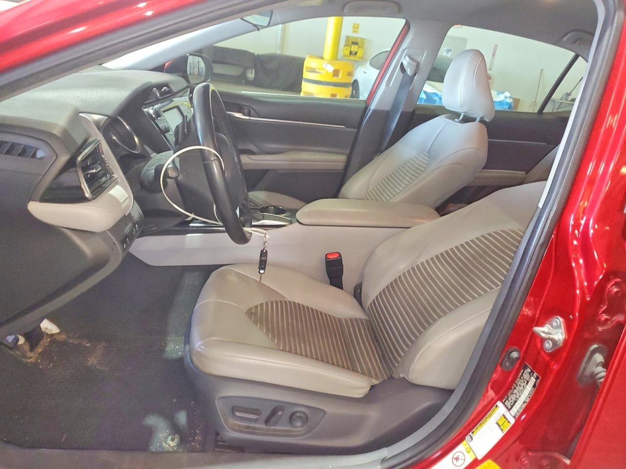 2019 Toyota Camry Se - Фото 7