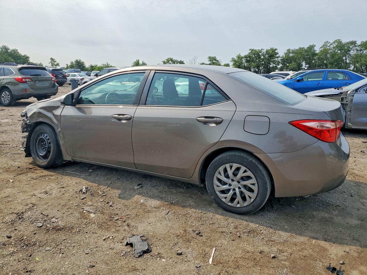 2019 Toyota Corolla Le - Image 2