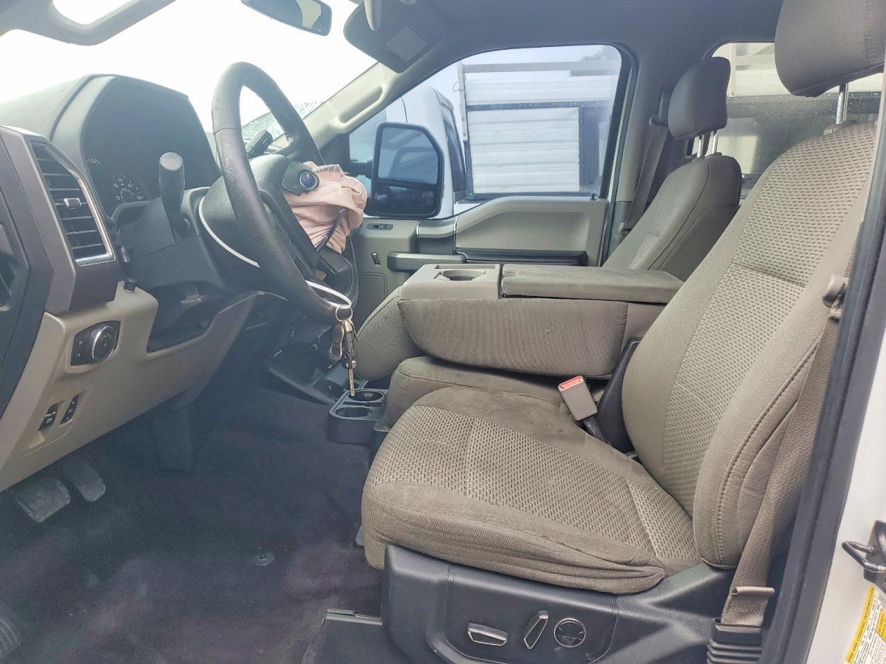2015 Ford F150 Supercrew - Фото 7