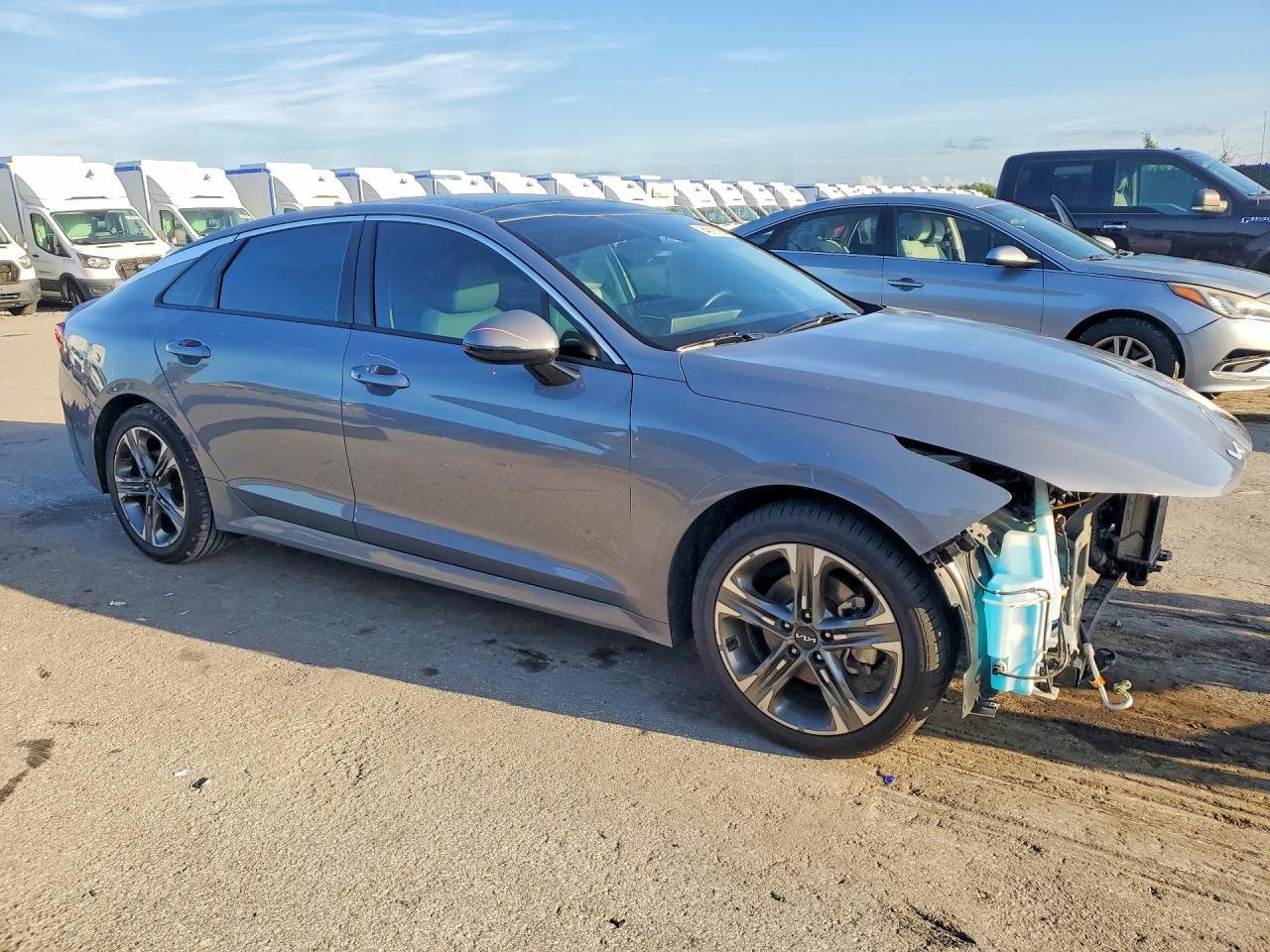 2024 Kia K5 Ex - Image 4
