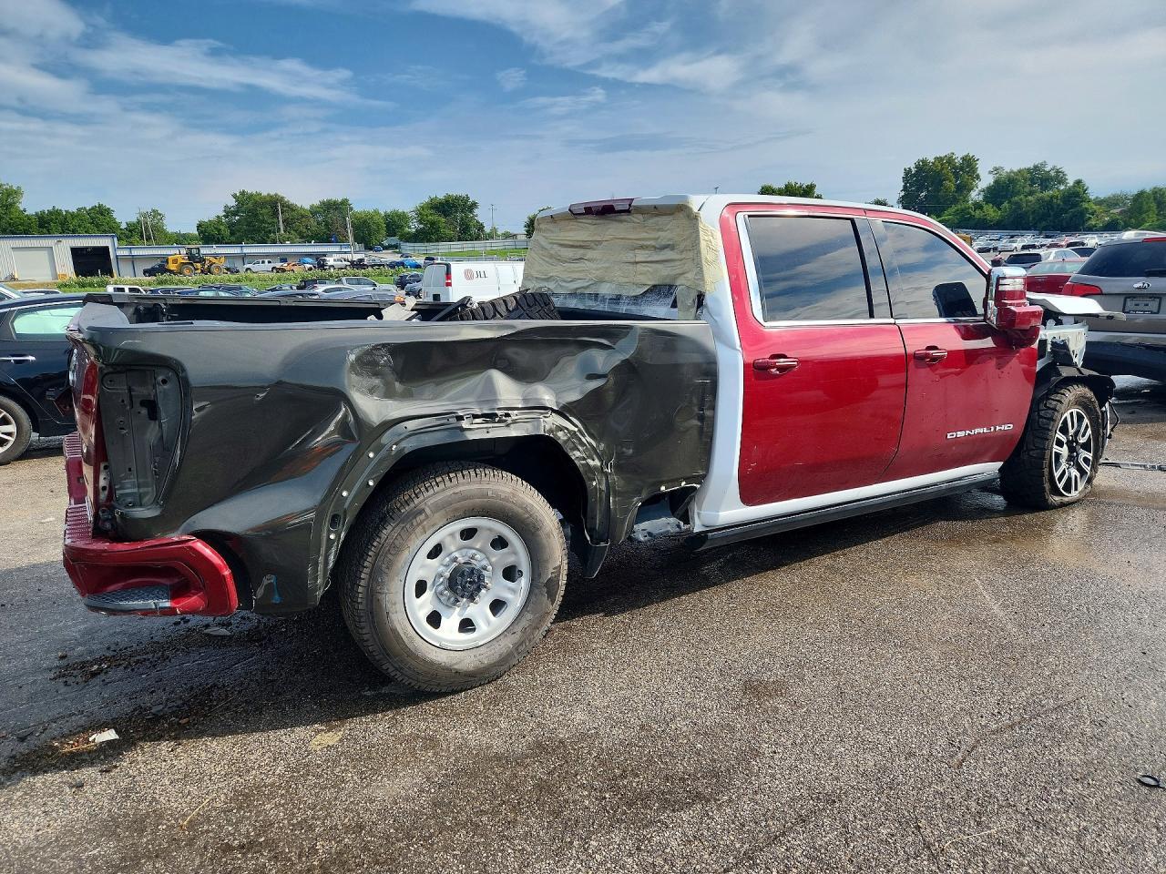 2024 GMC Sierra K2500 At4 - Image 3