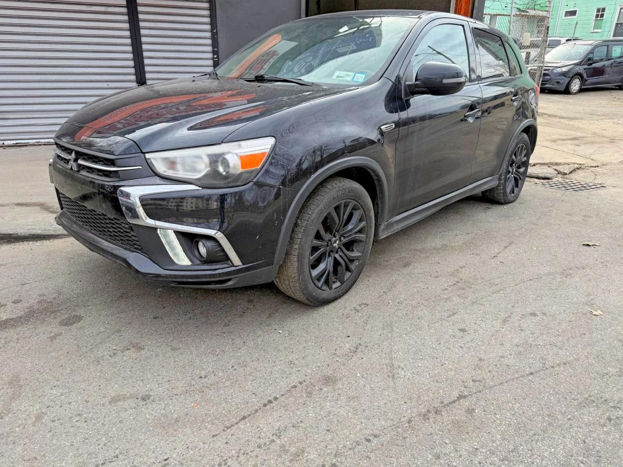 2019 Mitsubishi Outlander Sport Es - Image 2