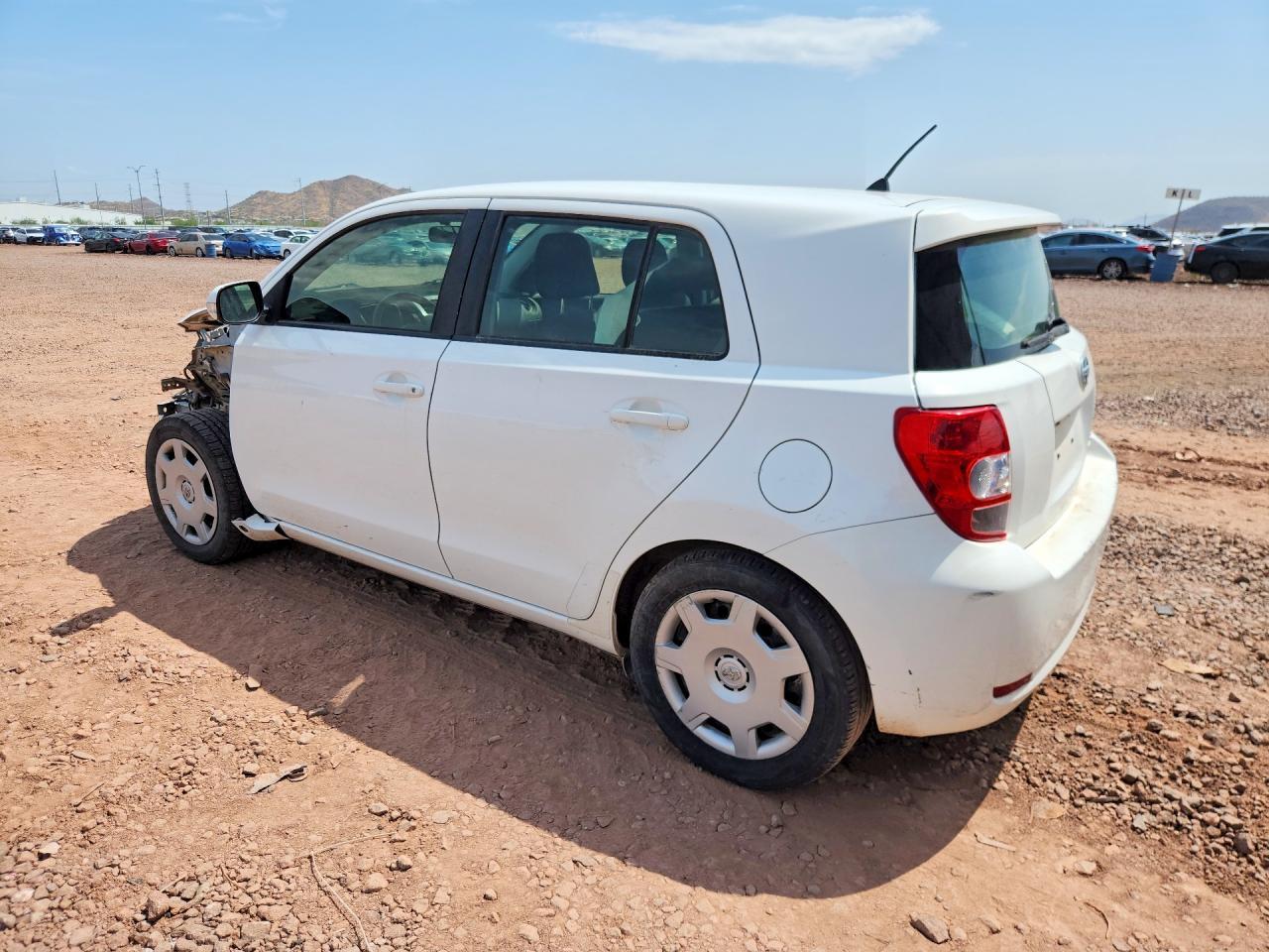 2014 Scion Xd Base - Фото 2