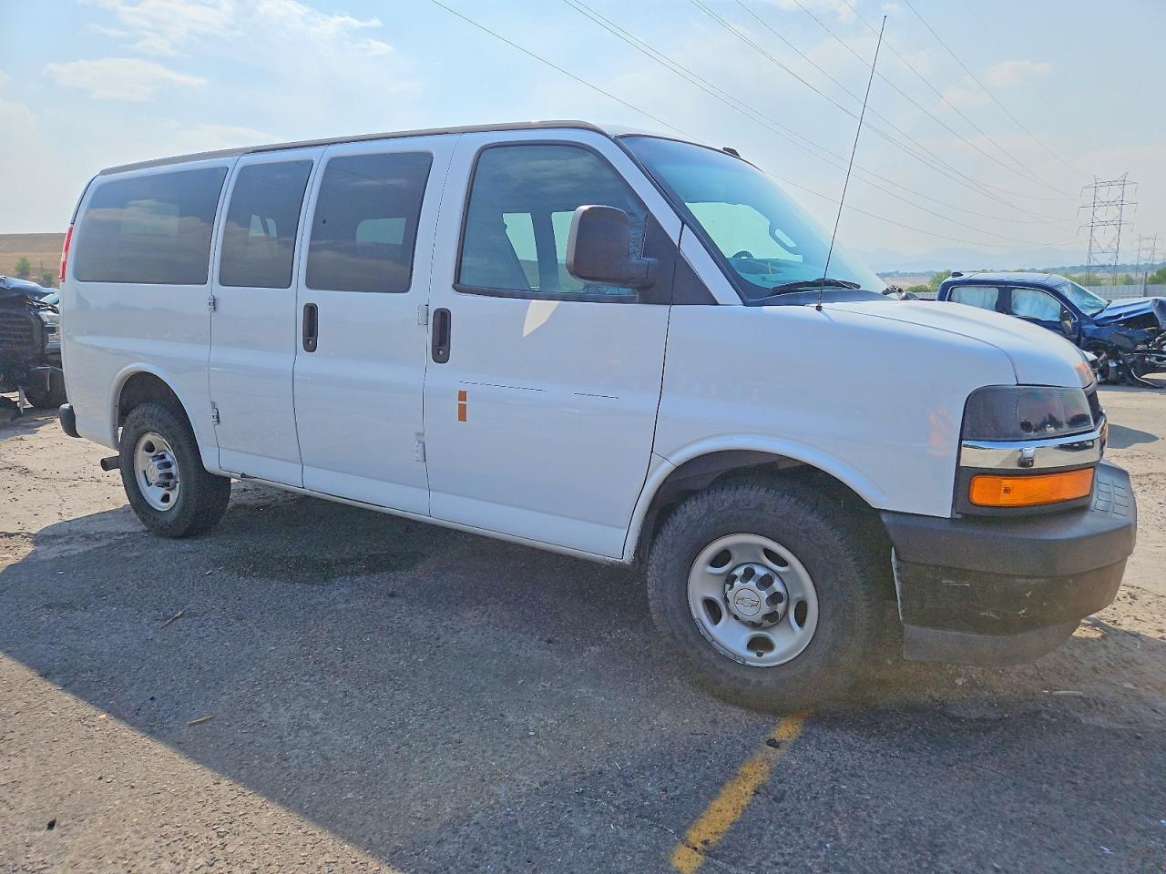 2018 Chevrolet Express G2500 Ls - Фото 4