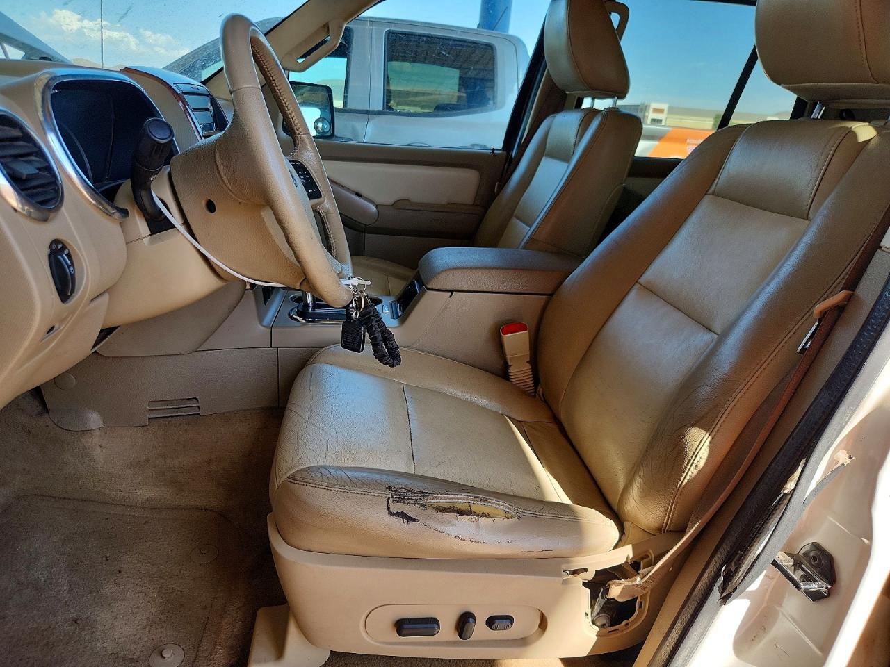 2010 Ford Explorer Eddie Bauer - Image 7
