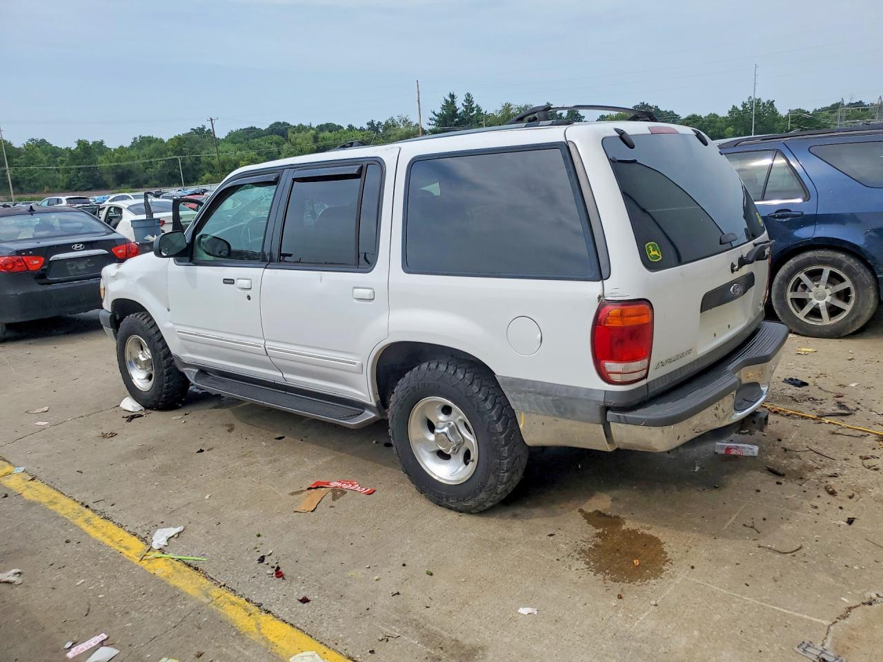 2000 Ford Explorer Xlt - Фото 2