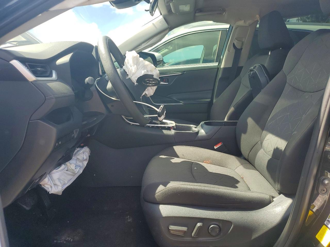 2021 Toyota Rav4 Xle - Image 7
