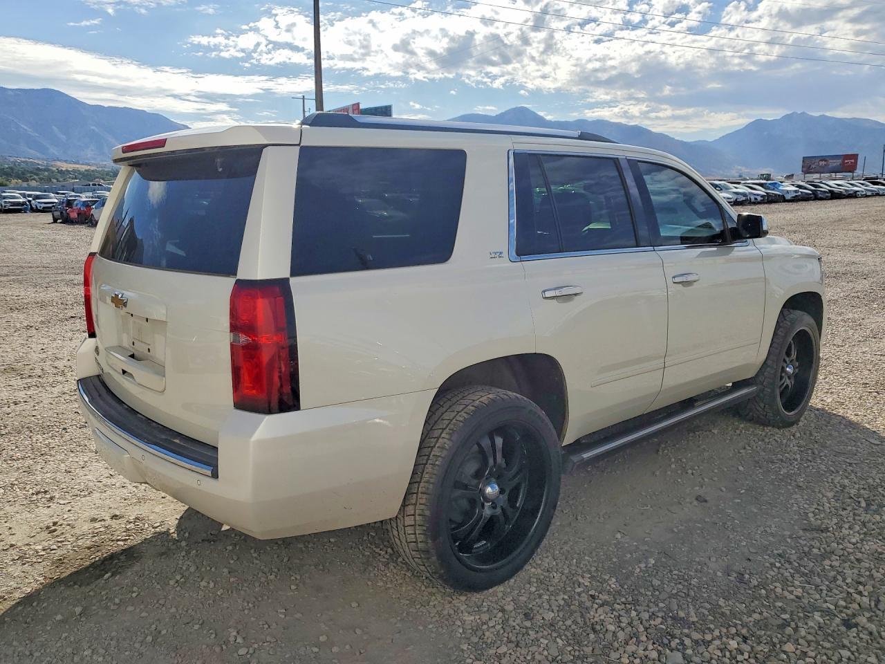 2015 Chevrolet Tahoe K1500 Ltz - Image 3