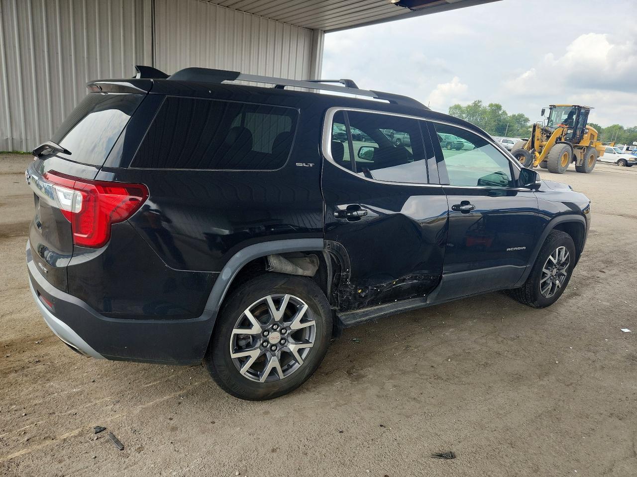 2023 GMC Acadia Slt - Image 3