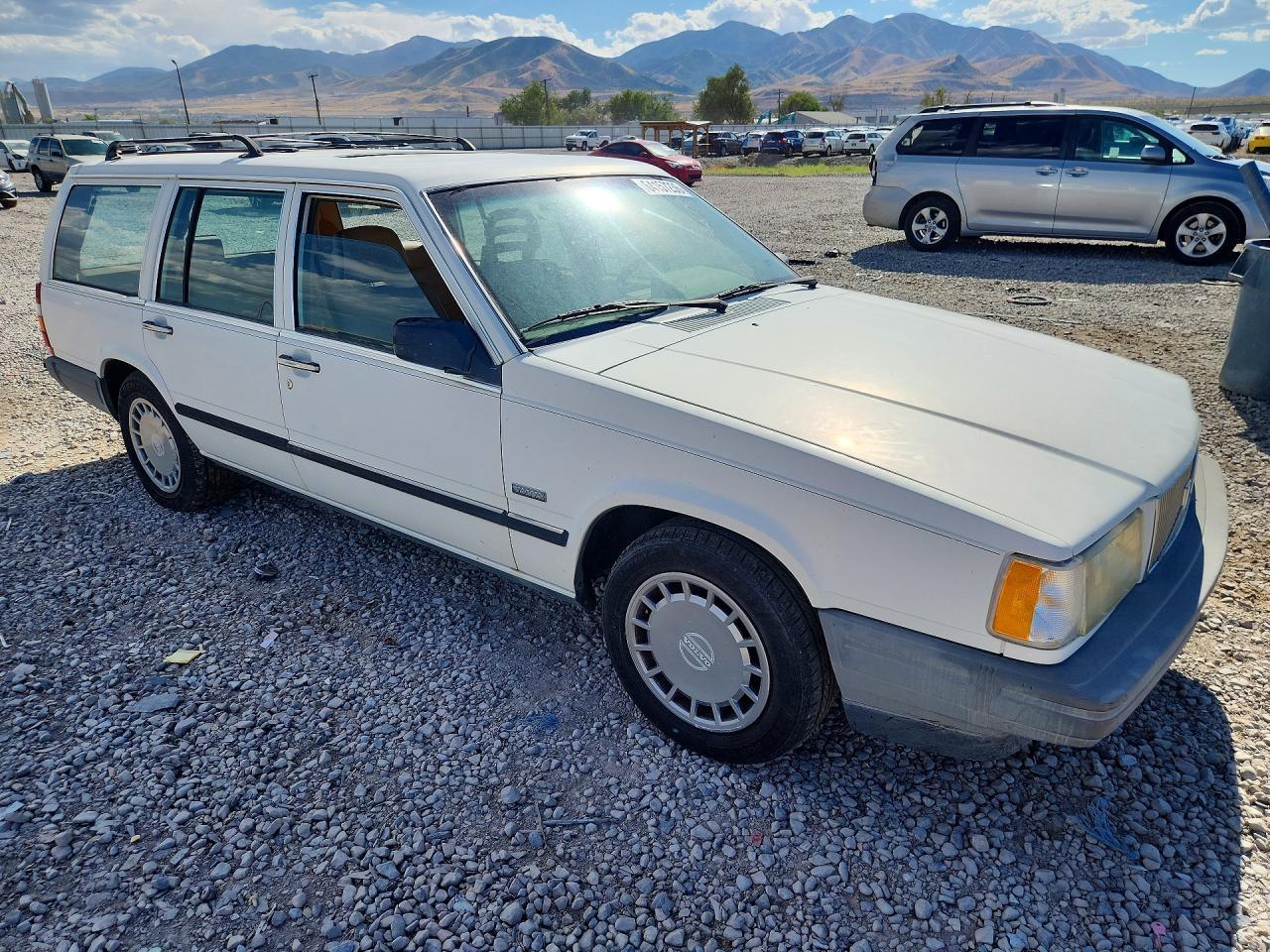 1990 Volvo 740 Base - Фото 4