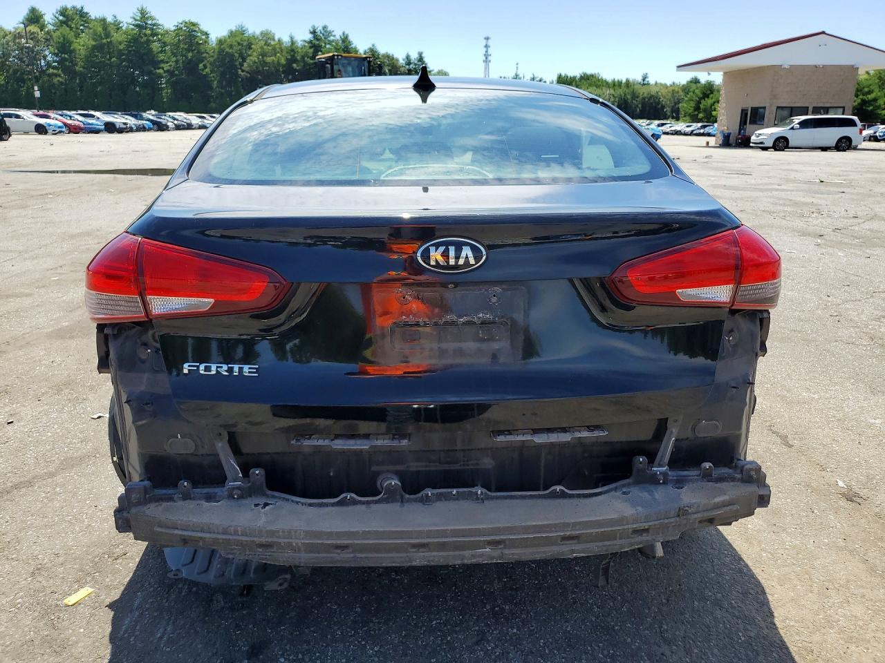 2018 Kia Forte Lx - Image 6