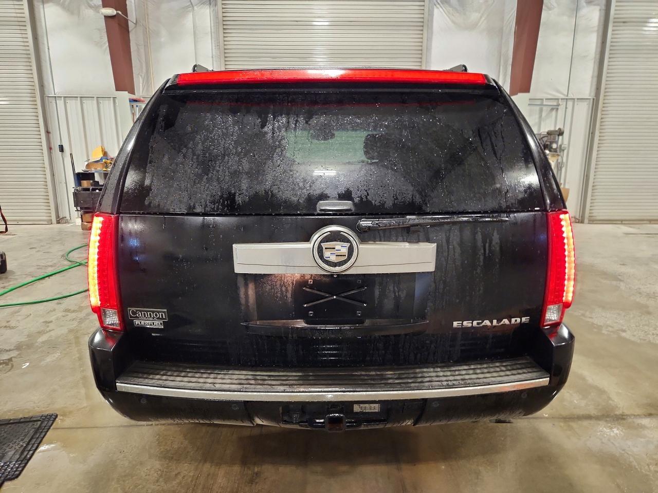 2010 Cadillac Escalade - Фото 6