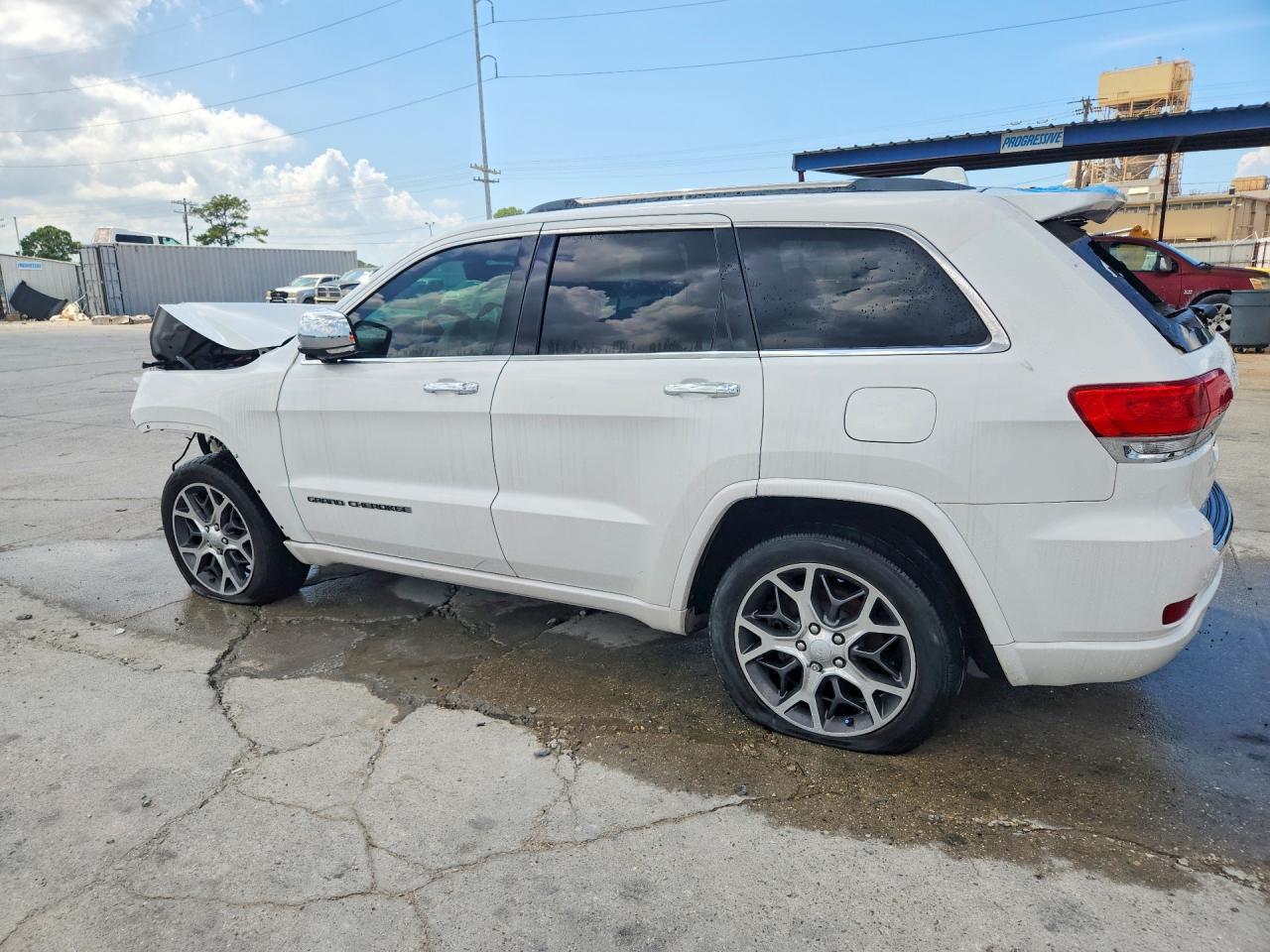 2019 Jeep Grand Cherokee Overland - Фото 2