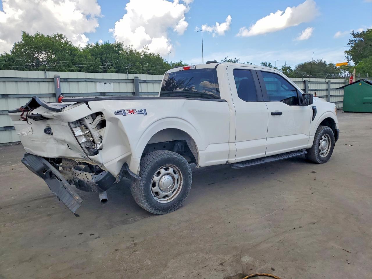 2021 Ford F150 Super Cab - Image 3