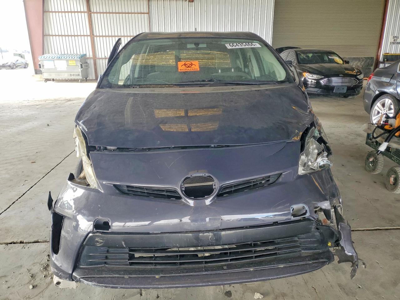2012 Toyota Prius Two - Фото 5