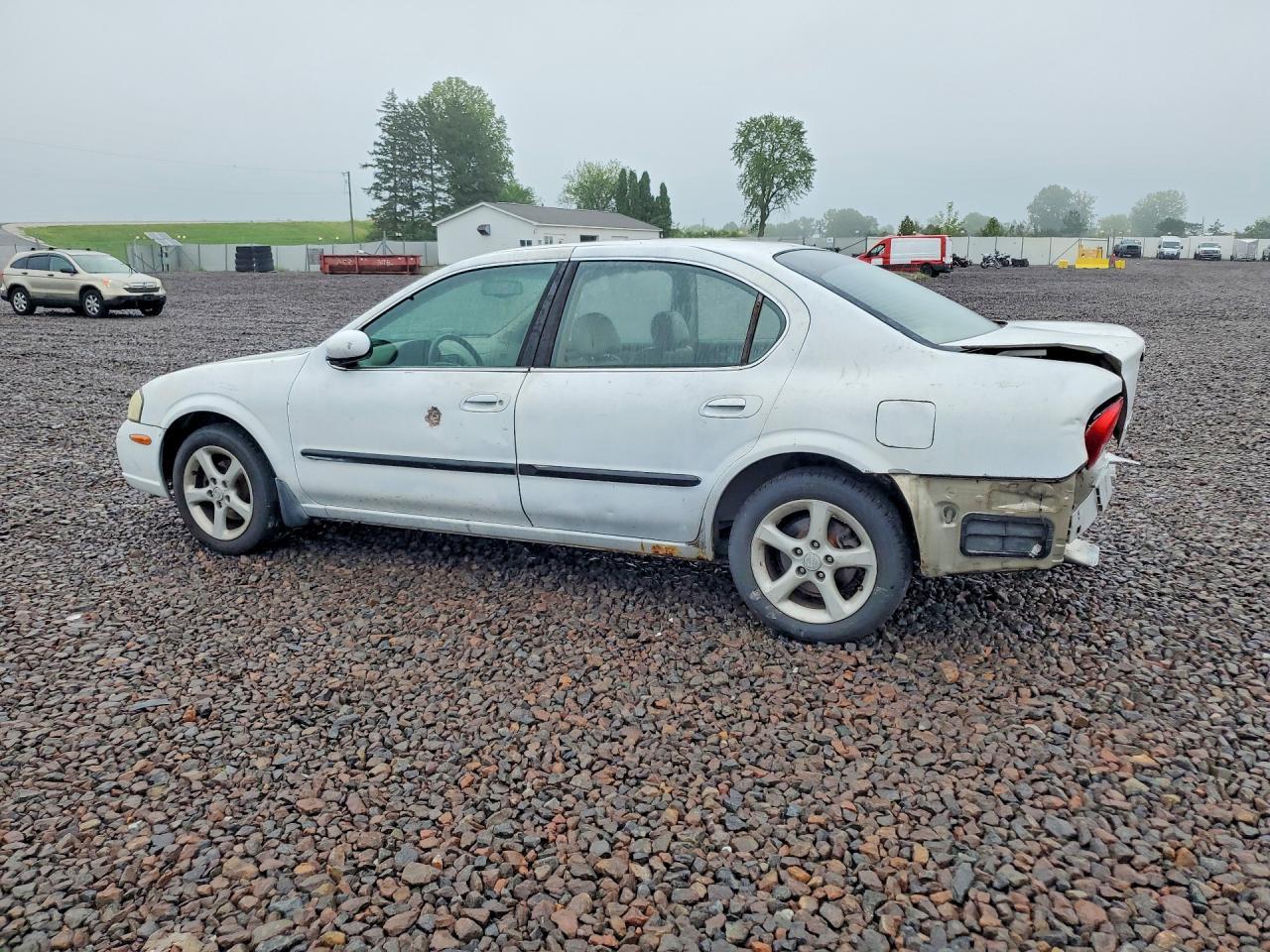 2001 Nissan Maxima Gxe - Image 2