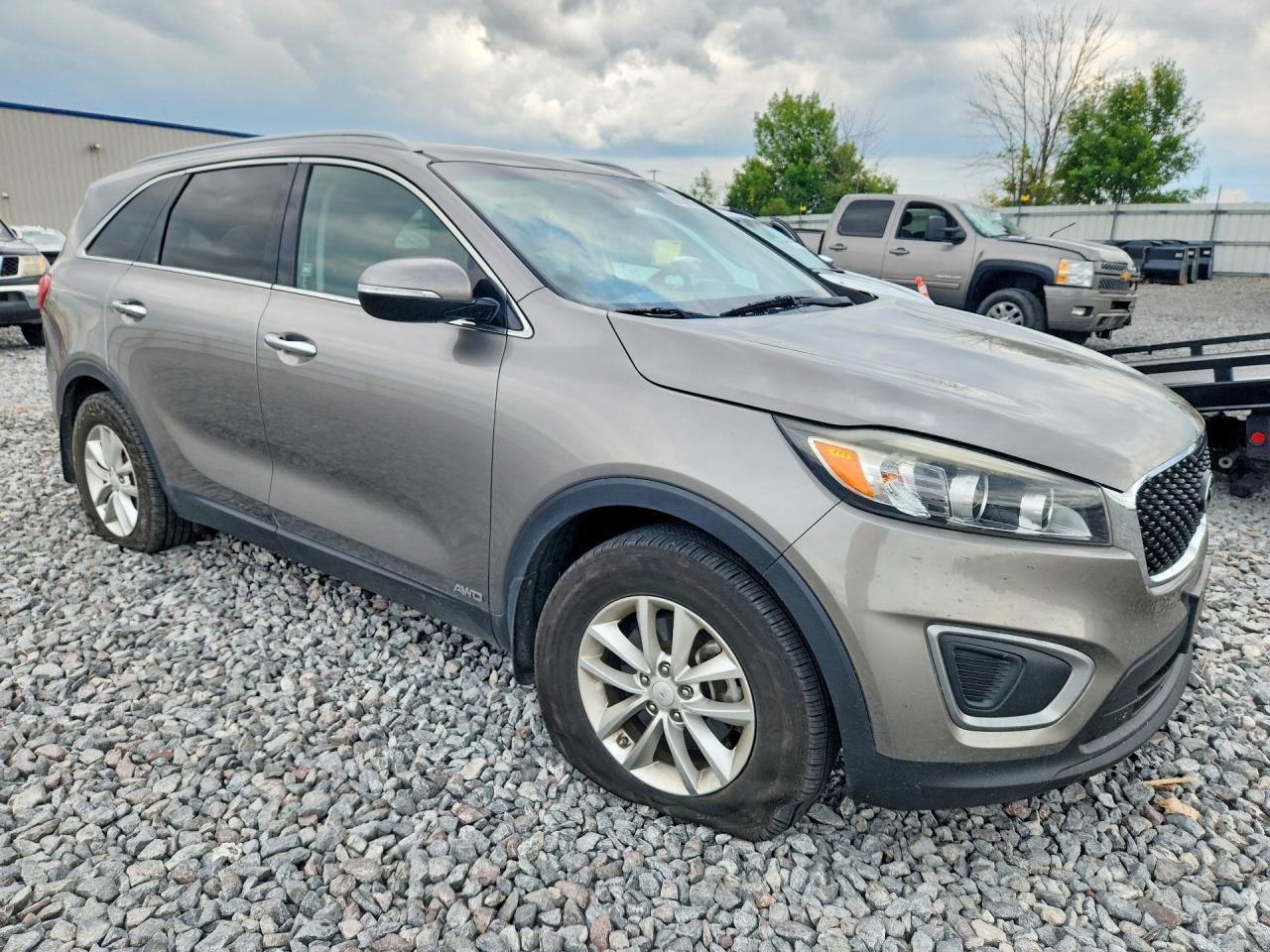 2016 Kia Sorento Lx - Image 4