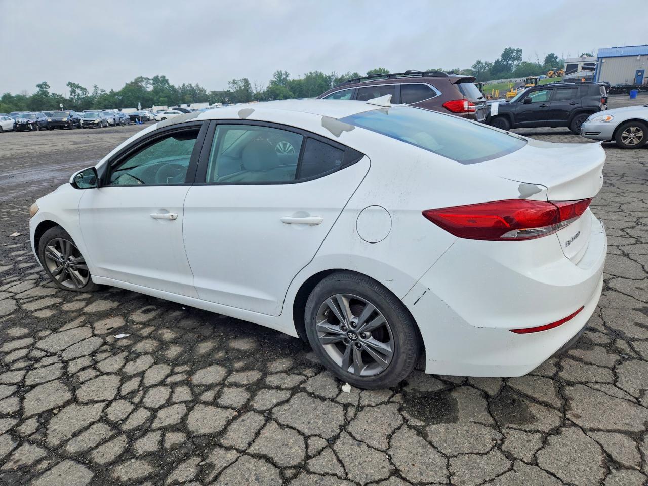 2017 Hyundai Elantra Se - Image 2
