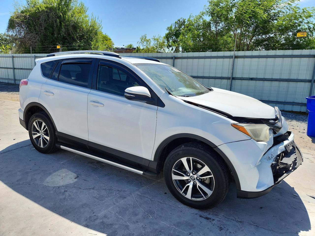 2018 Toyota Rav4 Xle - Image 4