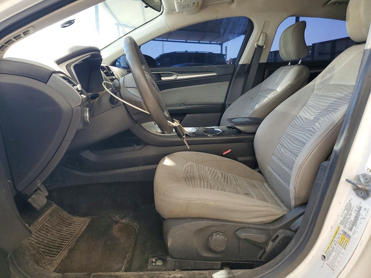 2016 Ford Fusion S Hybrid - Фото 7