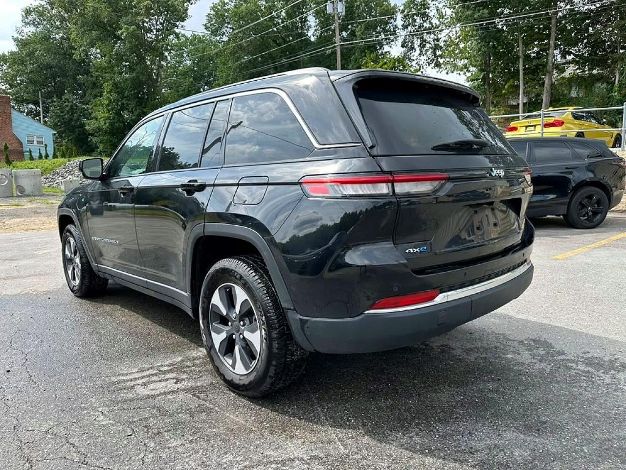 2024 Jeep Grand Cherokee Limited 4Xe - Image 2