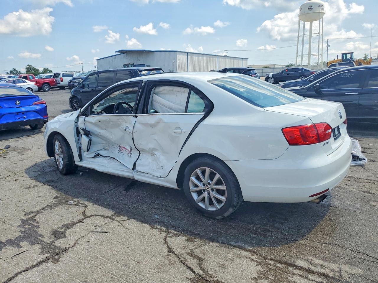 2014 Volkswagen Jetta Se - Фото 2