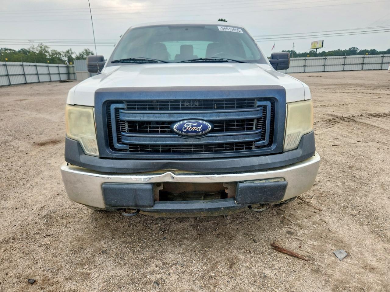 2013 Ford F150 Super Cab - Image 5