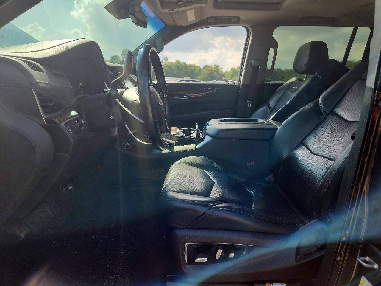 2020 Cadillac Escalade Esv Luxury - Image 7