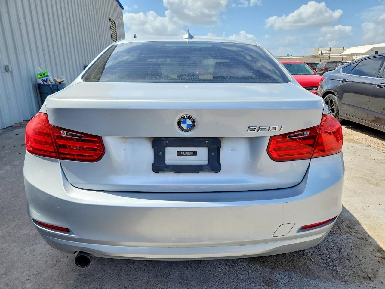 2014 BMW 320 I - Image 6