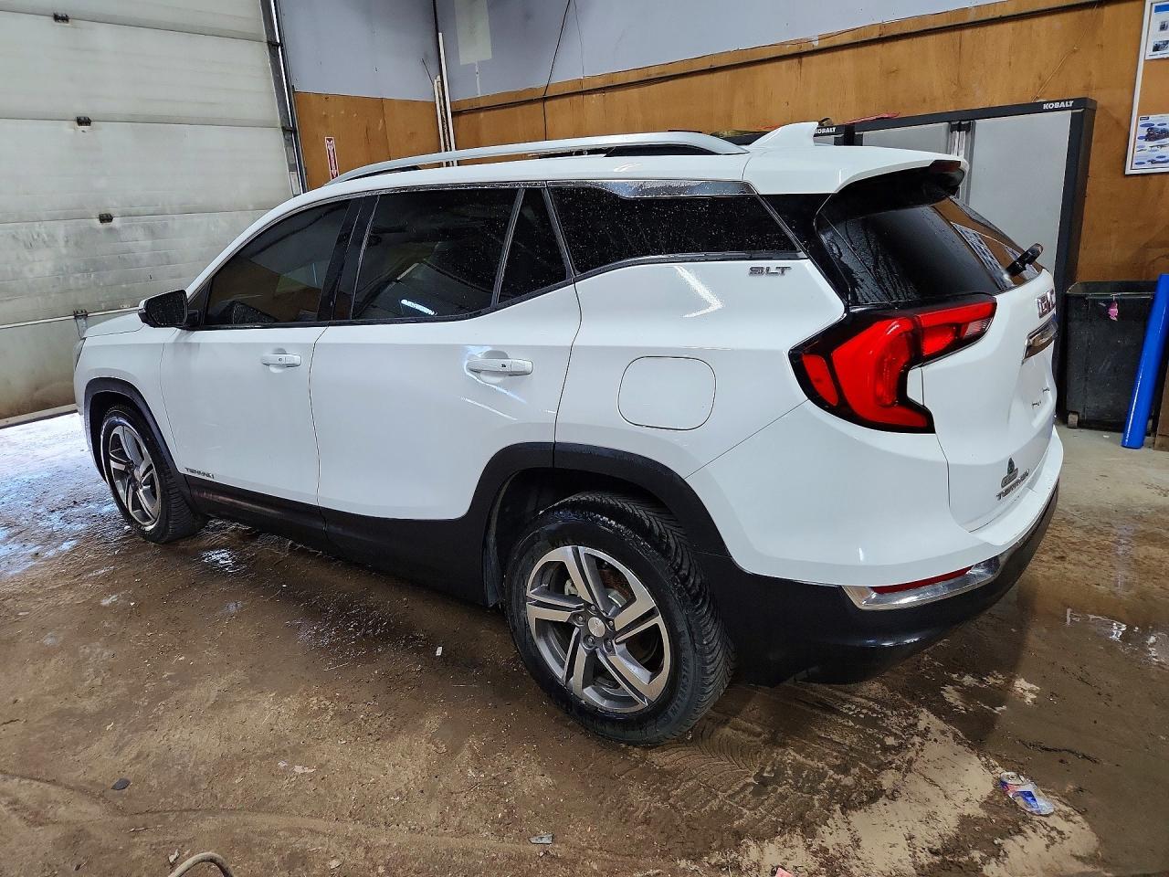 2020 GMC Terrain Slt - Image 2