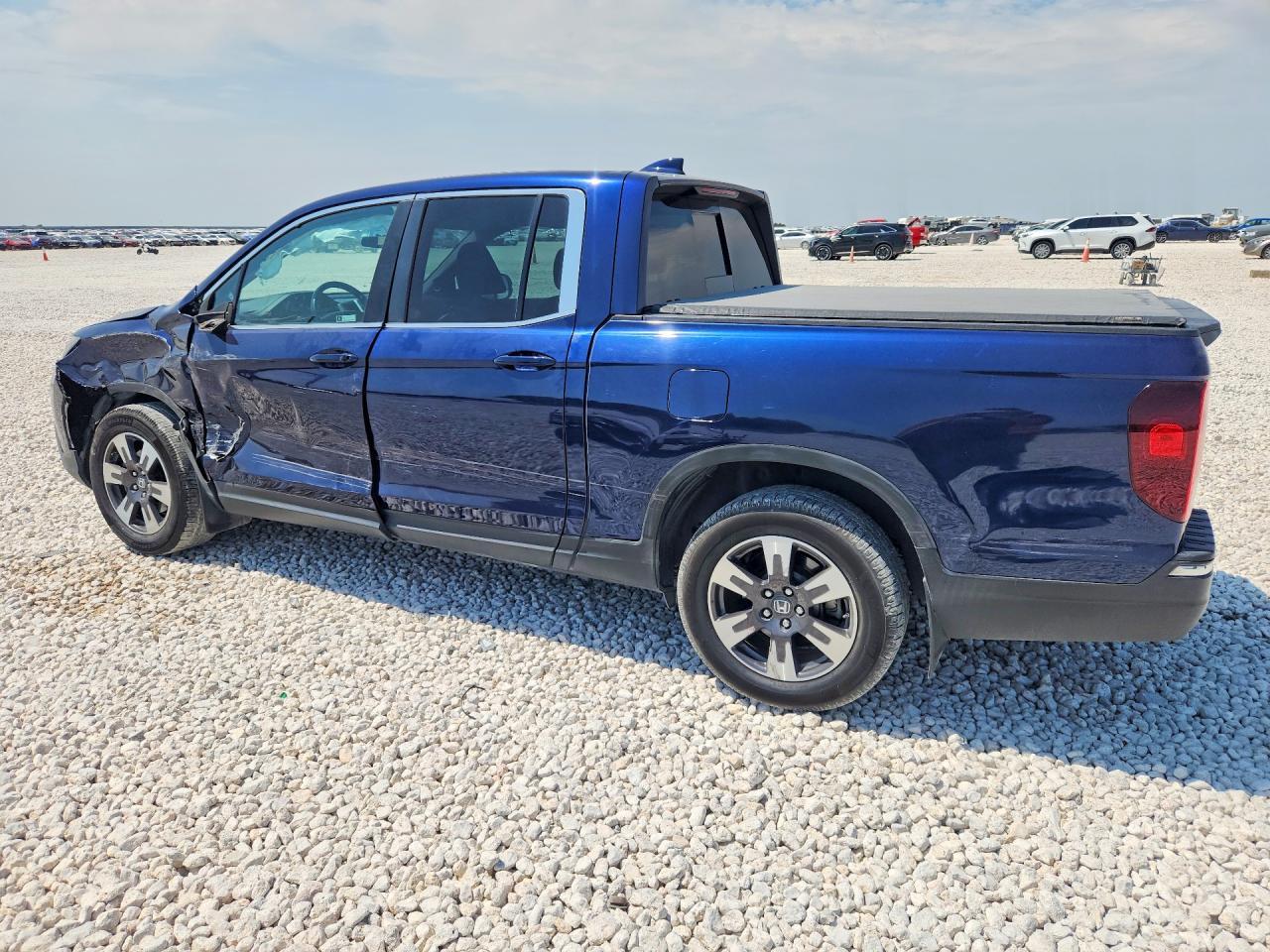 2019 Honda Ridgeline Rtl - Image 2