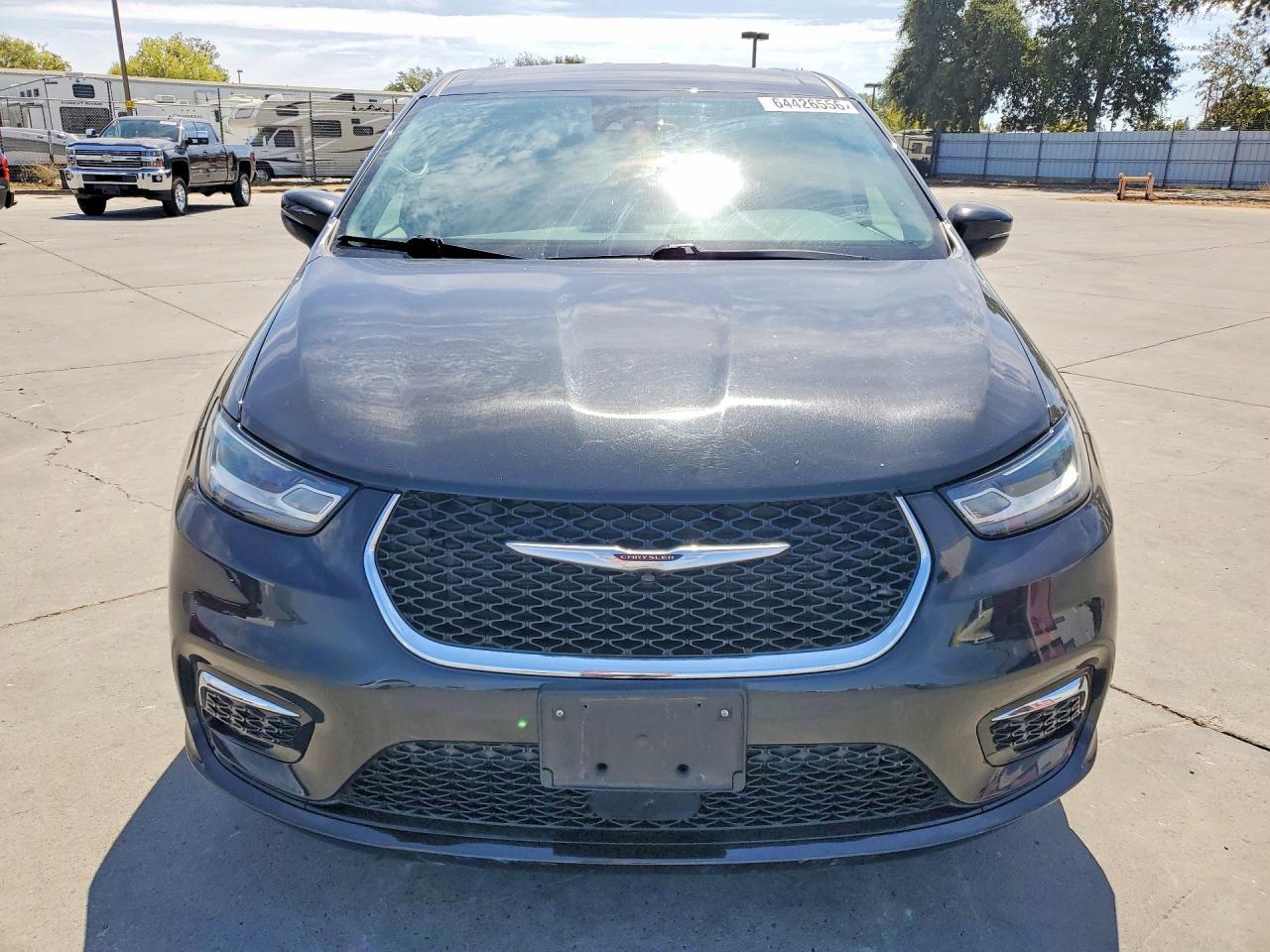2023 Chrysler Pacifica Touring L - Фото 5