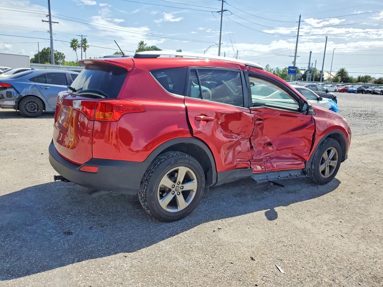 2015 Toyota Rav4 Xle - Image 3