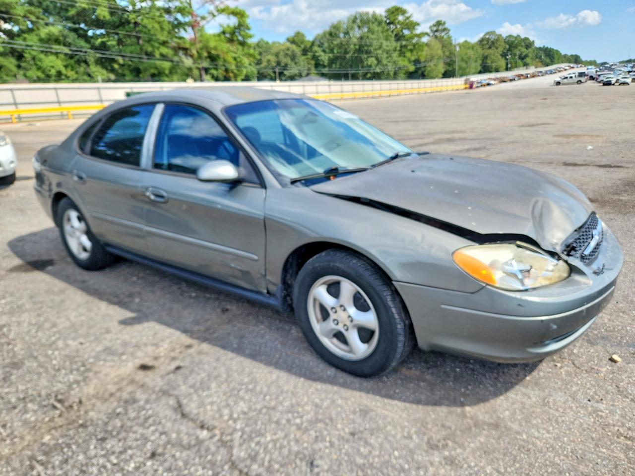 2002 Ford Taurus Se - Image 4