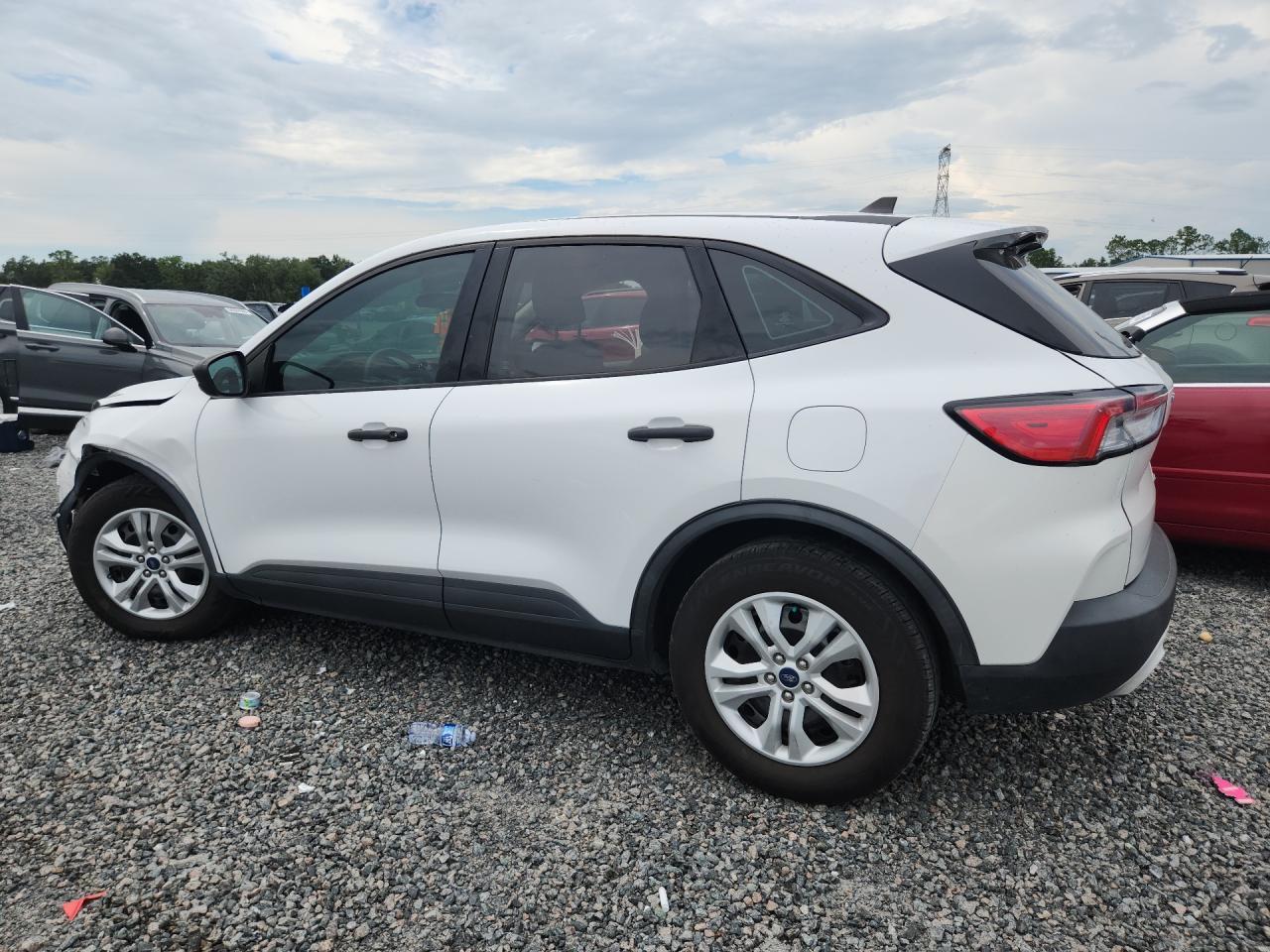 2020 Ford Escape S - Фото 2