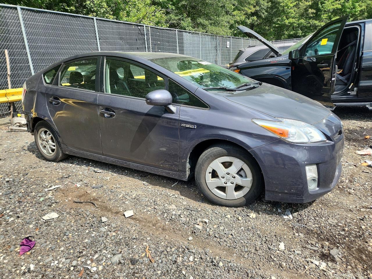 2011 Toyota Prius Two - Фото 4