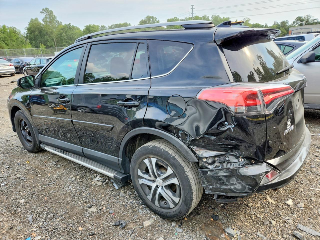 2017 Toyota Rav4 Le - Image 2
