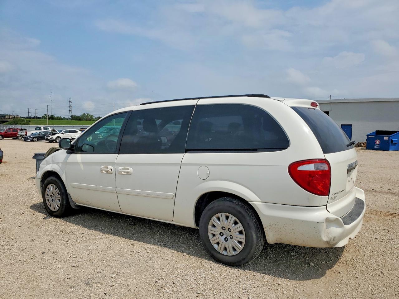 2007 Chrysler Town & Country Lx - Фото 2