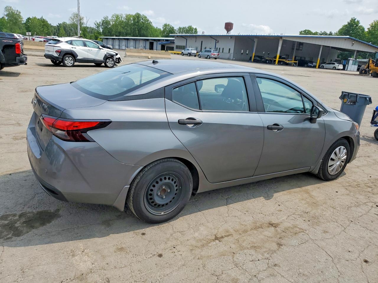 2020 Nissan Versa S - Image 3