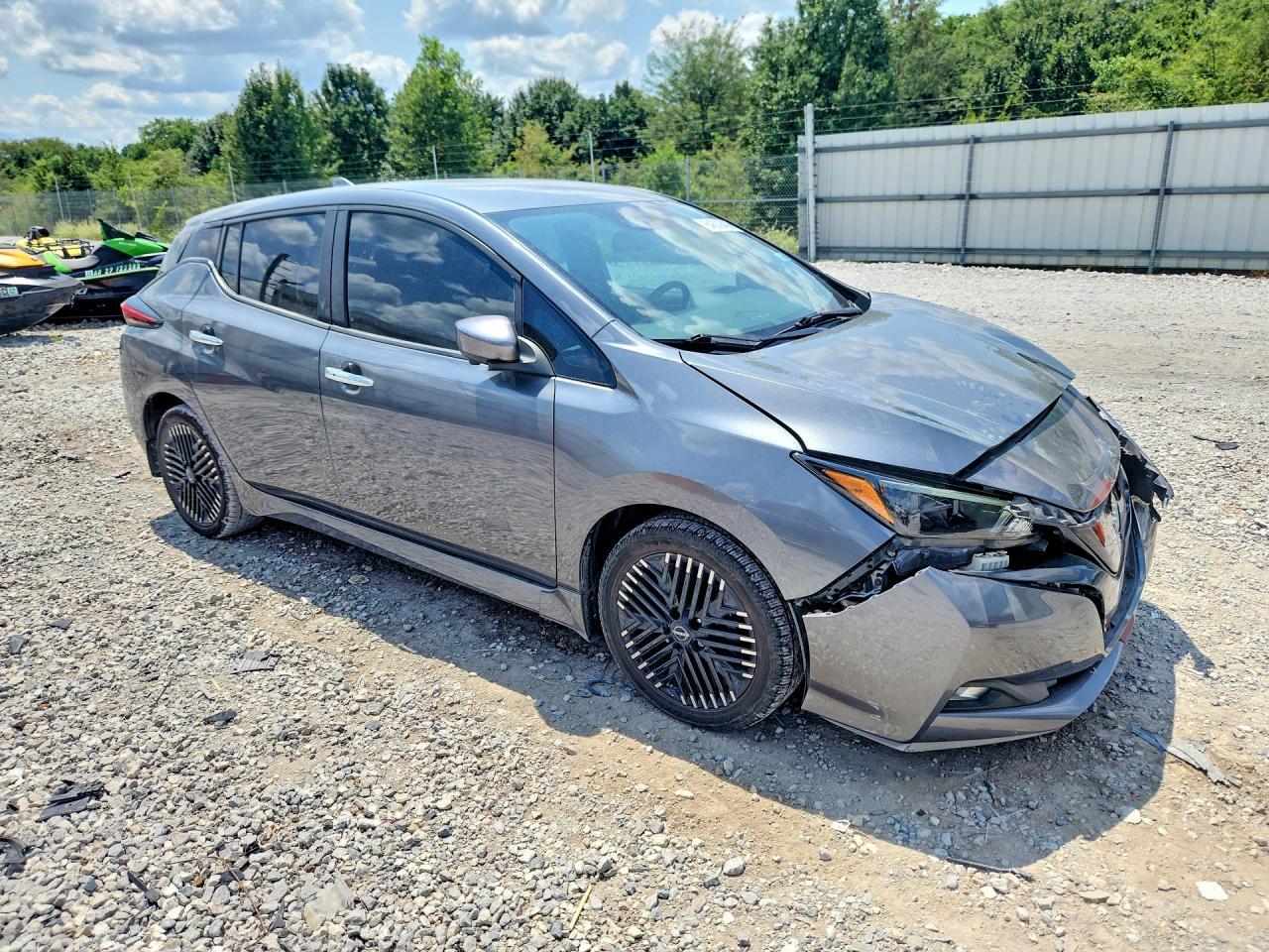 2023 Nissan Leaf Sv Plus - Image 4