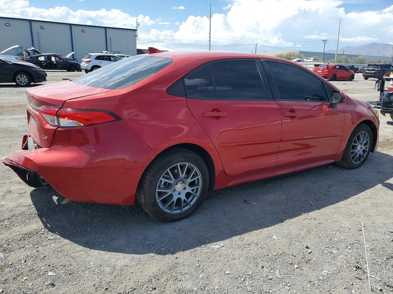 2021 Toyota Corolla Le - Фото 3