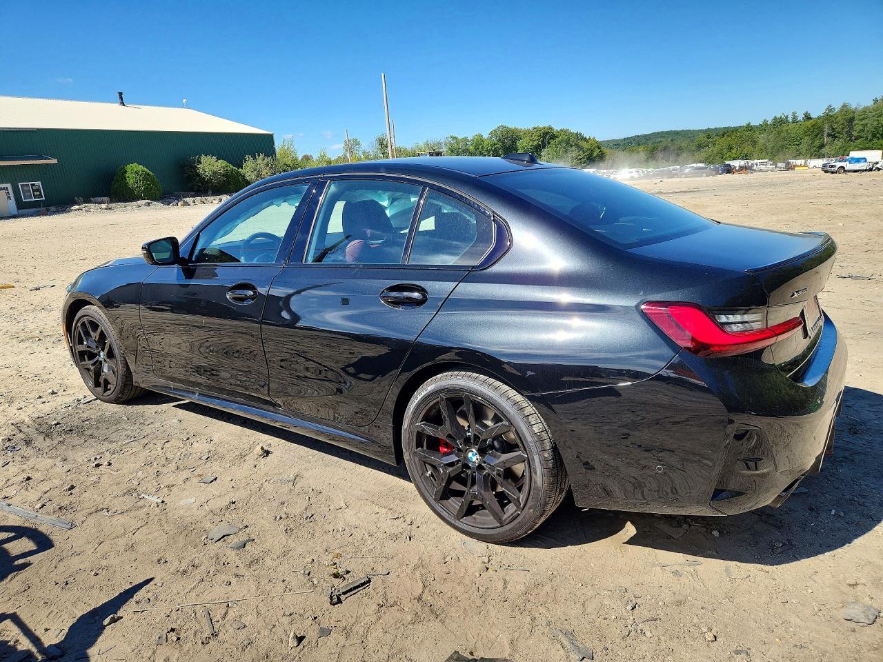 2026 BMW 330Xi - Фото 2