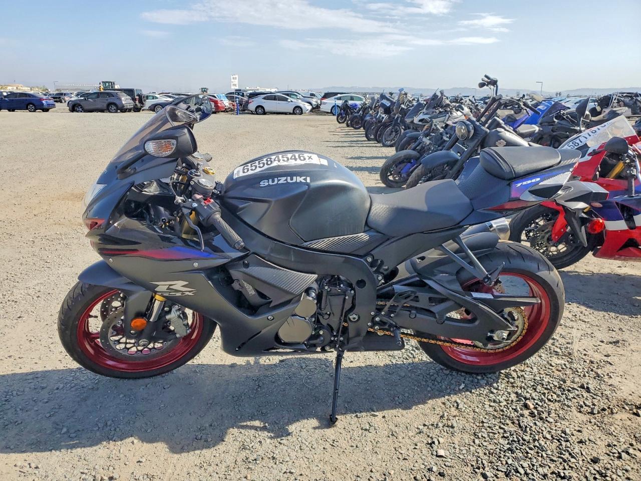 2026 Suzuki Gsx-R750 - Фото 3