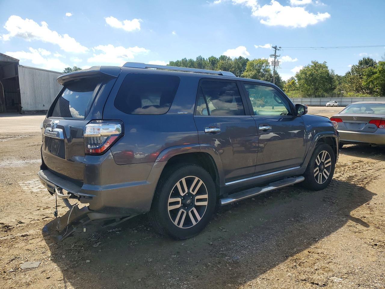 2017 Toyota 4Runner Limited - Фото 3
