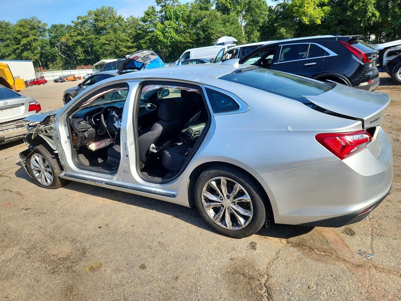 2022 Chevrolet Malibu Lt - Image 2
