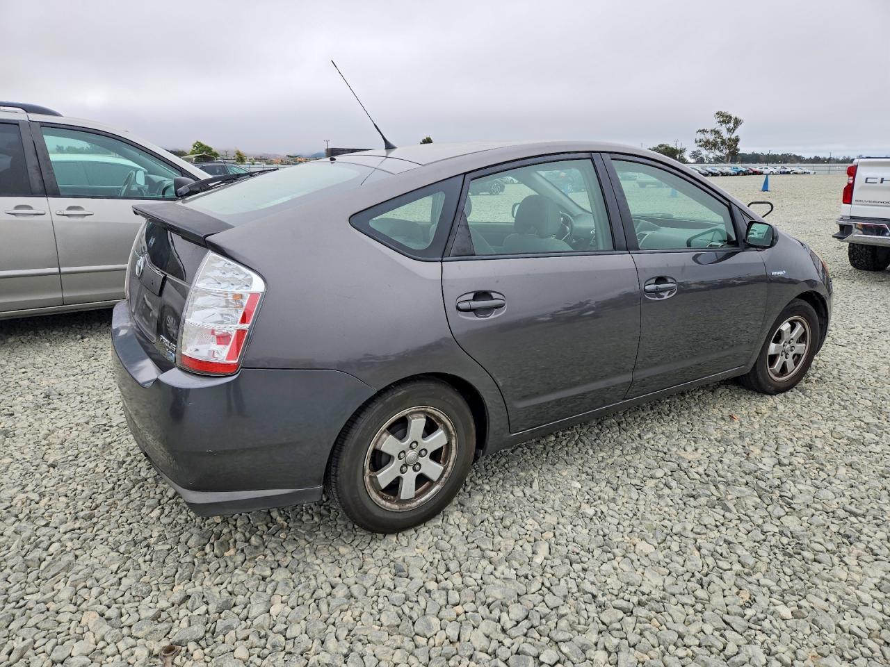 2008 Toyota Prius Base - Фото 3