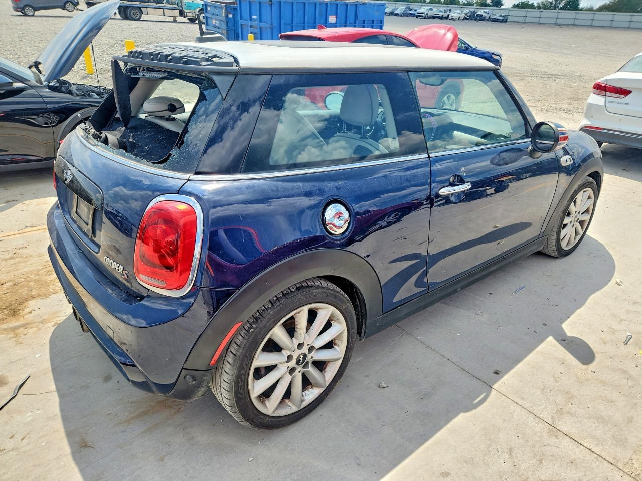 2018 Mini Cooper S - Image 3